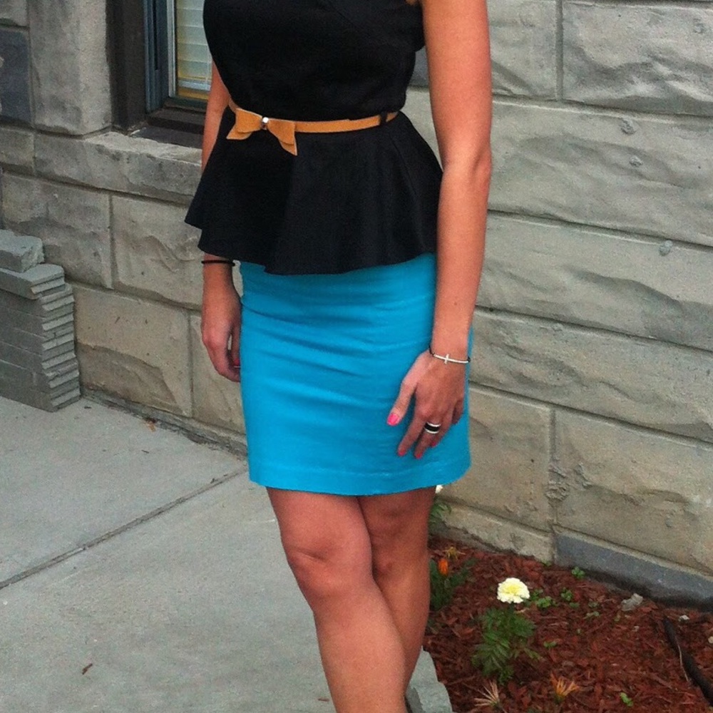 H&M bright blue pencil skirt